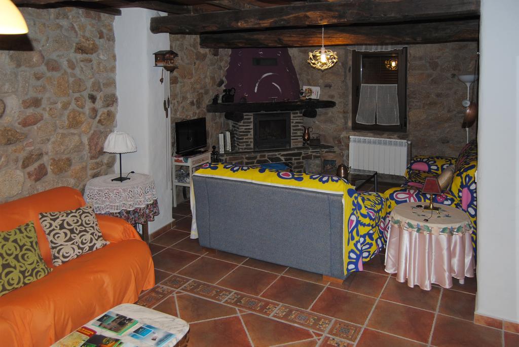 Casa Rural Romanejo Cabezabellosa ภายนอก รูปภาพ